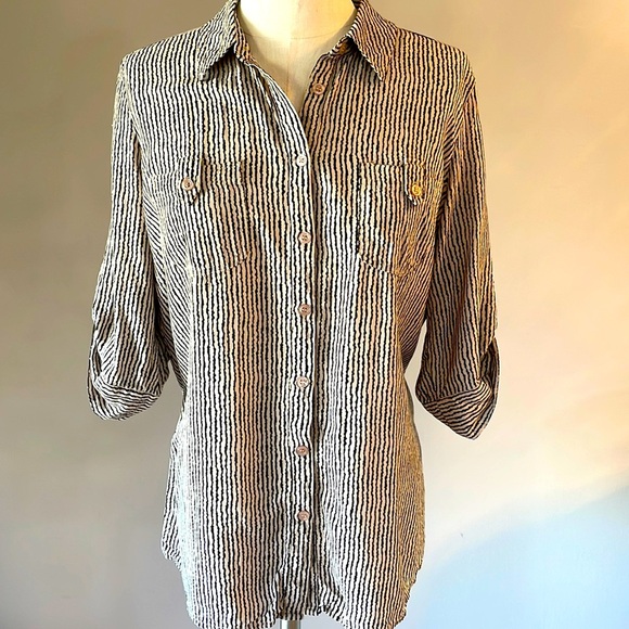 FDJ Tops - French Dressing Jeans FDJ hazy striped button front blouse collared size 12